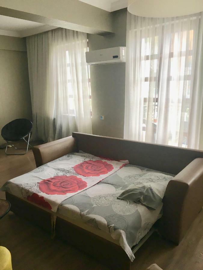 Appartement Cheap And Chic à Batoumi Extérieur photo